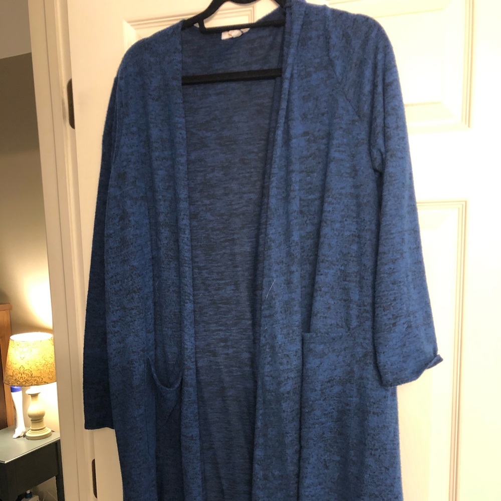 Sarah Lularoe sweater- used condition